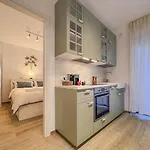 Relax E Stile A By Host Hero
